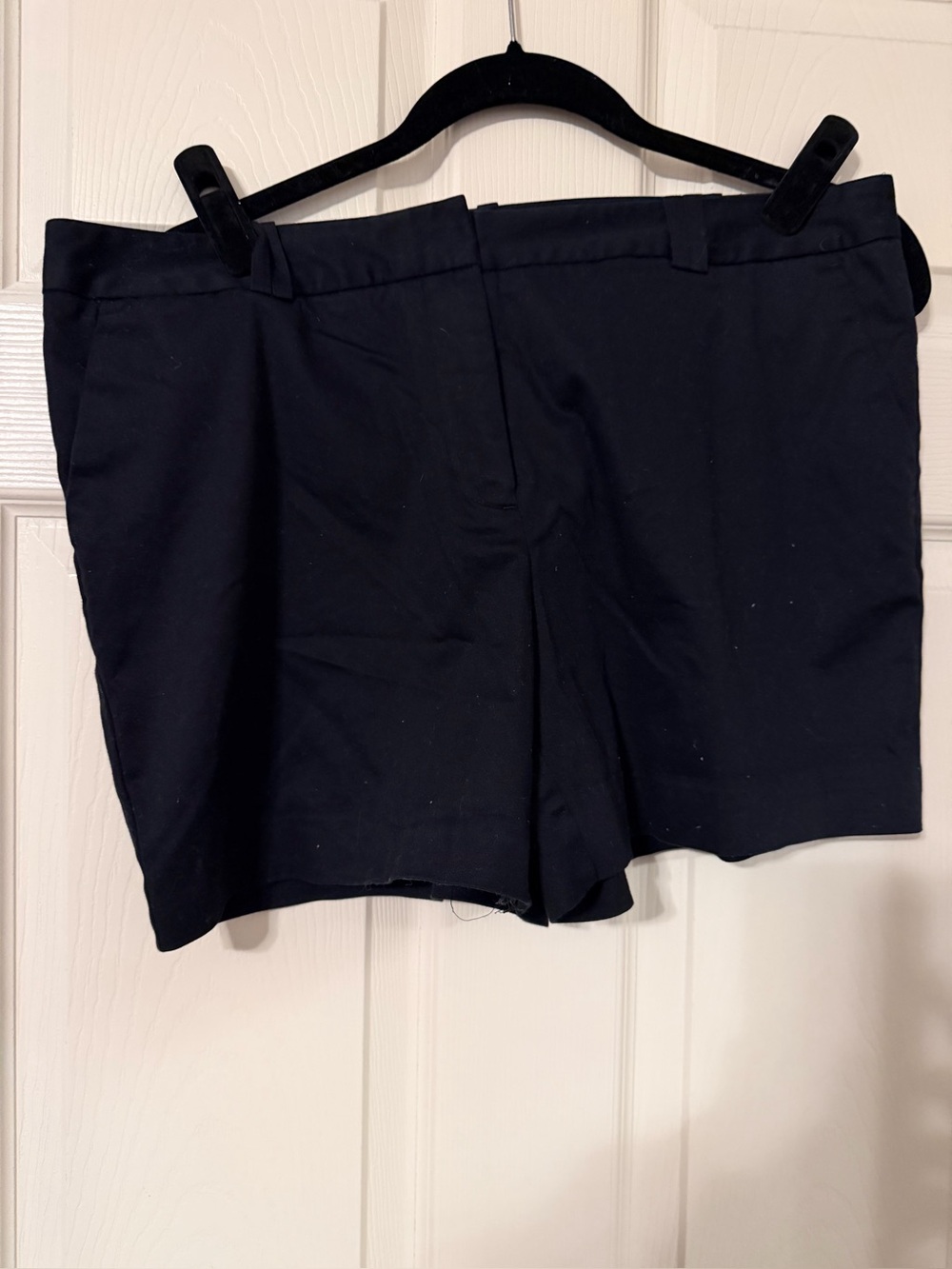 Woman’s size 12 modern fit black shorts nwot